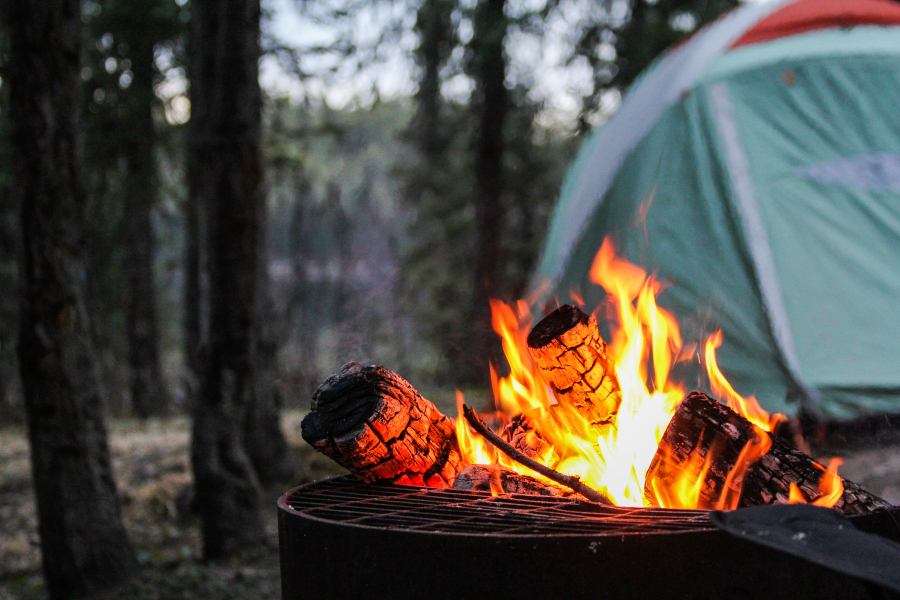 feu de camp au camping Medoc 